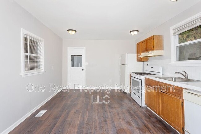 Building Photo - 3006 Brooklyn Ave