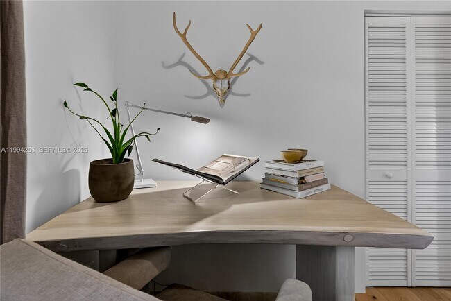 Building Photo - 3138 SW 15th St