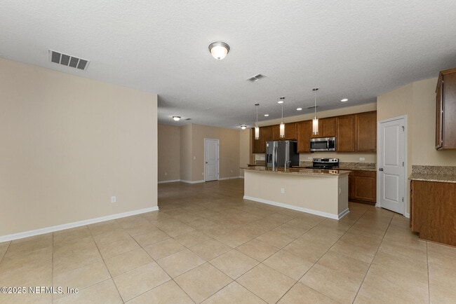 Building Photo - 3199 Chestnut Ridge Way