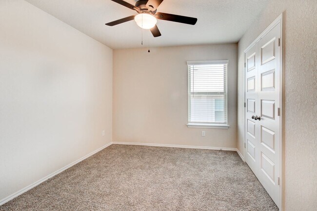 Building Photo - 15219 Selene View