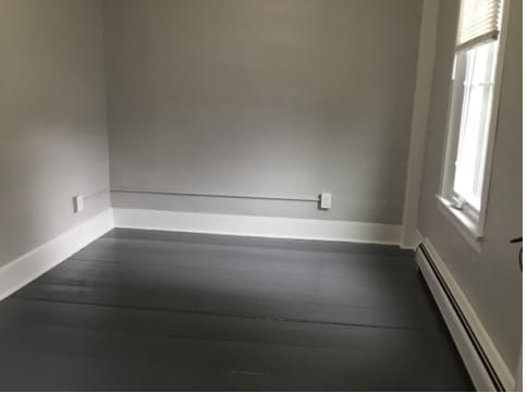 Building Photo - 4 S Main St