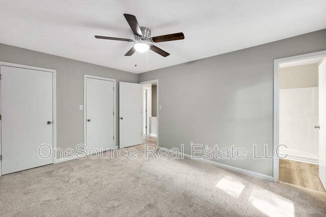 Building Photo - 2963 Lakemont Dr SW