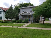 Building Photo - 822-822 Wisconsin Ave