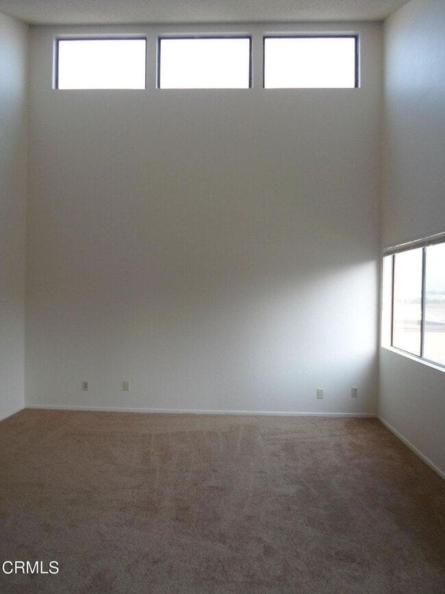 Building Photo - SPACIOUS PENTHOUSE - FOREST PROPERTIES