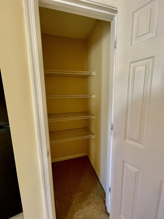 Building Photo - 525 Northwynd Cir