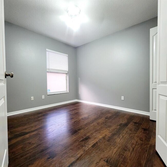 Building Photo - 4130 Shadow Creek Cir