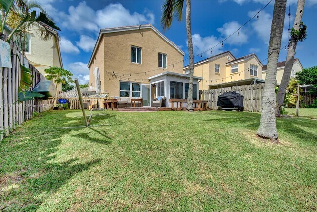 Building Photo - 6194 Buena Vista Dr