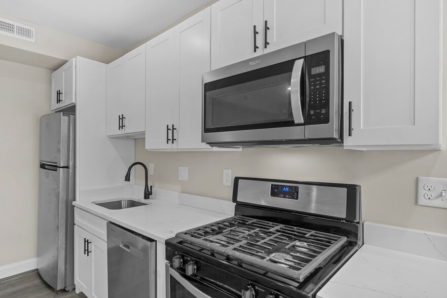 Building Photo - 2268 Druid Park Dr