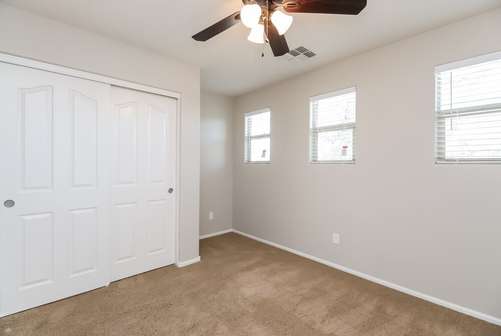 Building Photo - 4824 N 110th Ln