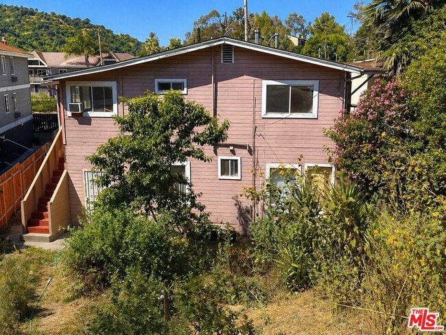 Building Photo - 5966 Benner St
