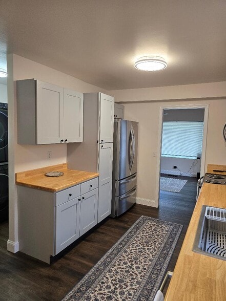 Building Photo - 4105 S Westnedge Ave