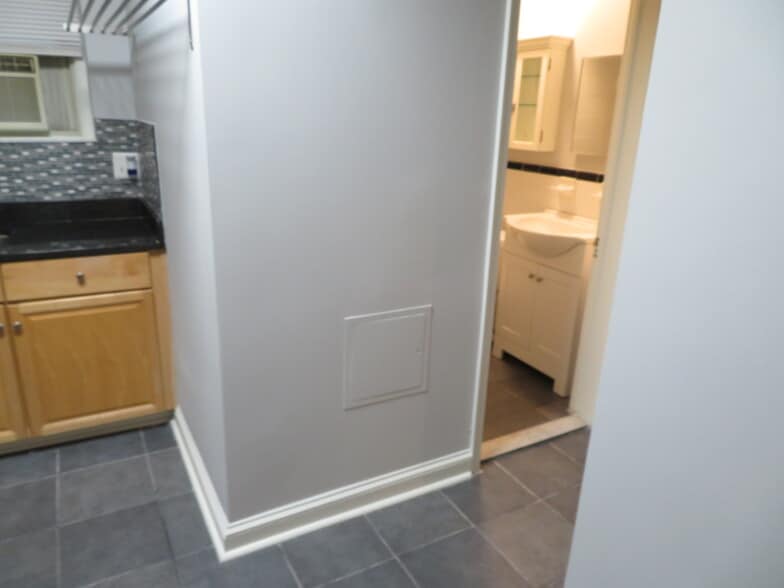 Building Photo - 3925 Davis Pl NW