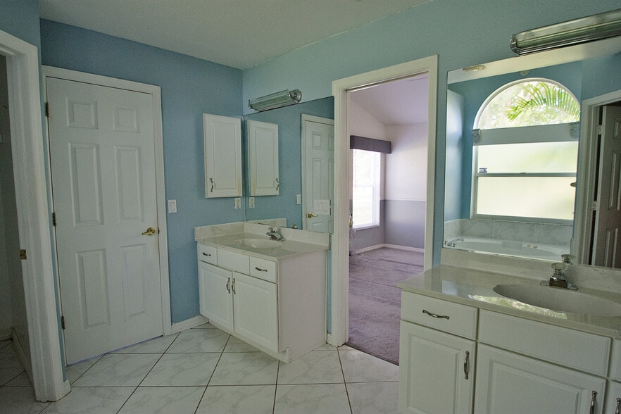 Building Photo - Wonderful 3/2 Home in the Arbor Club Community!