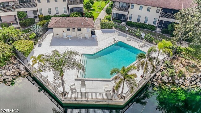 Building Photo - 5300 Treetops Dr