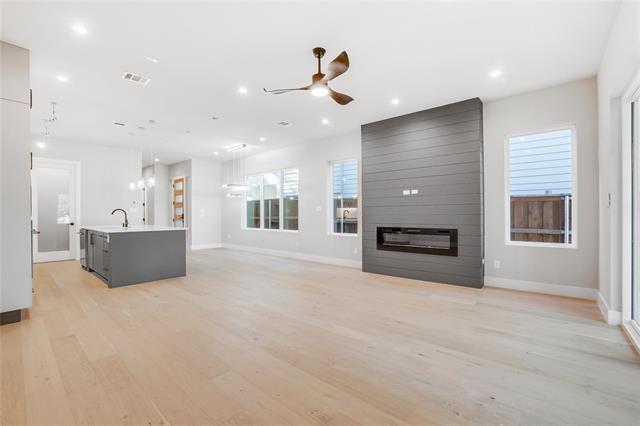 Building Photo - 2333 Vagas St