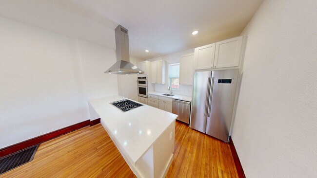 Building Photo - 1005-1017 W. 14th Ave.