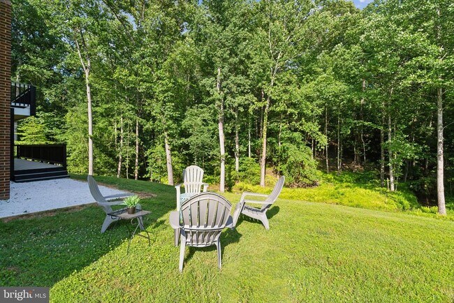Building Photo - 10899 Woodland Falls Dr