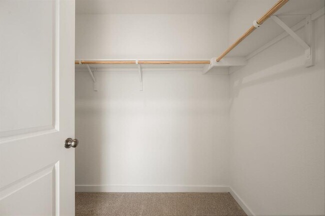 Building Photo - 1407 Hermosa Gdns