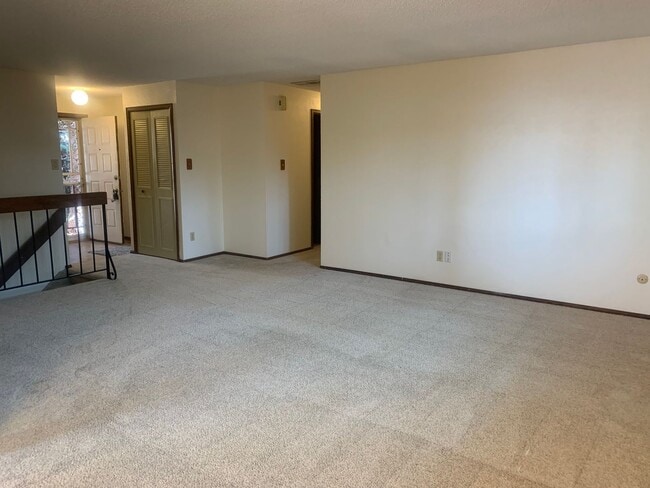Building Photo - 13884 W 68th Dr