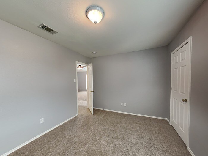 Building Photo - 1105 Chute 1 Ct