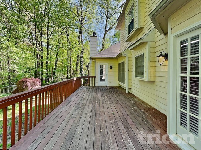 Building Photo - 4390 Pinewalk Dr