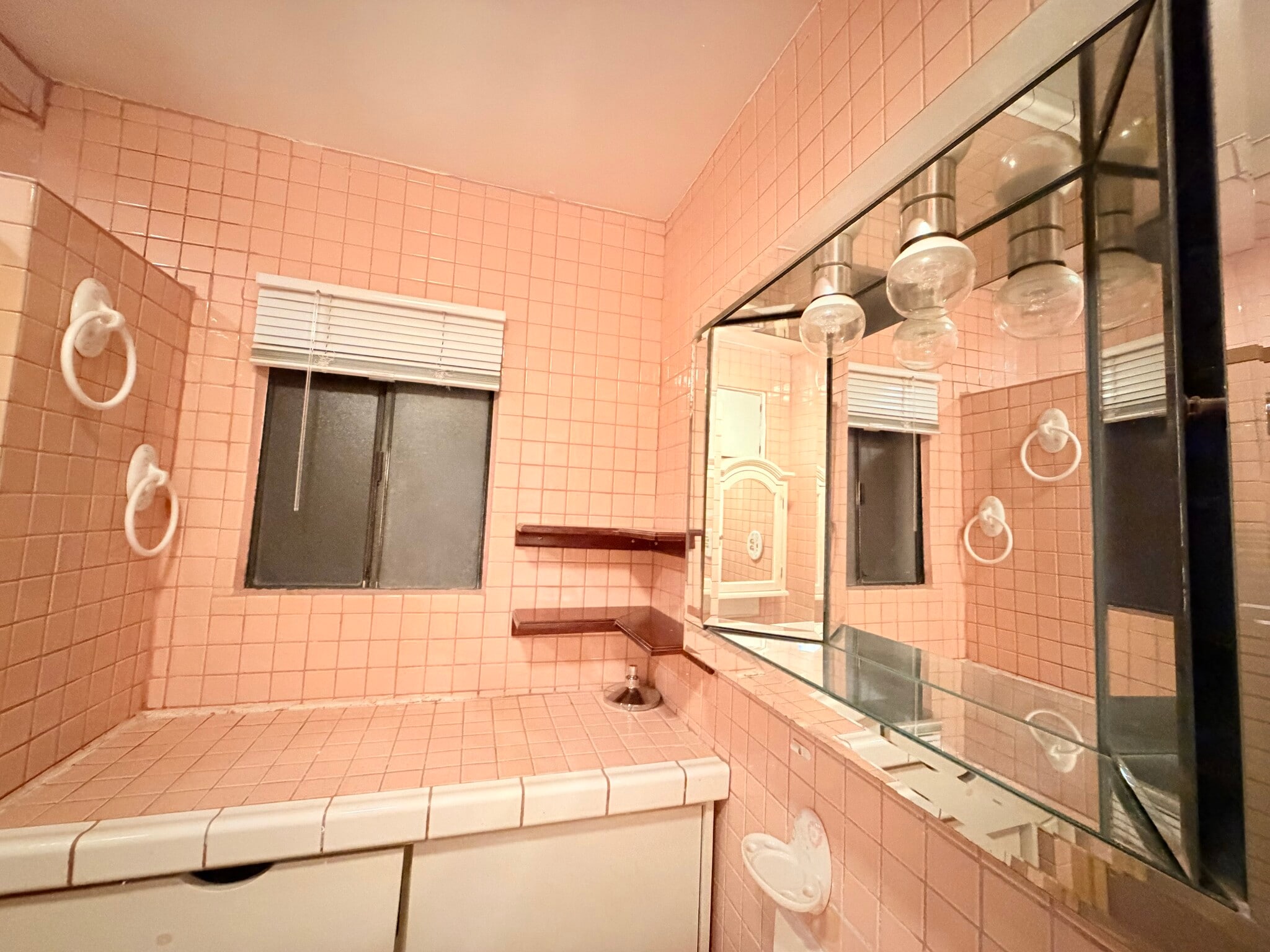 Building Photo - 1745 College View Pl