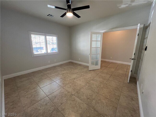 Building Photo - 9460 Glendora Valley St