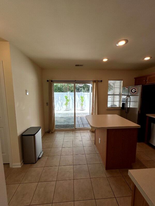 Building Photo - 122 Sonata Cir