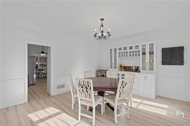 Building Photo - 4719 Brownstone Dr