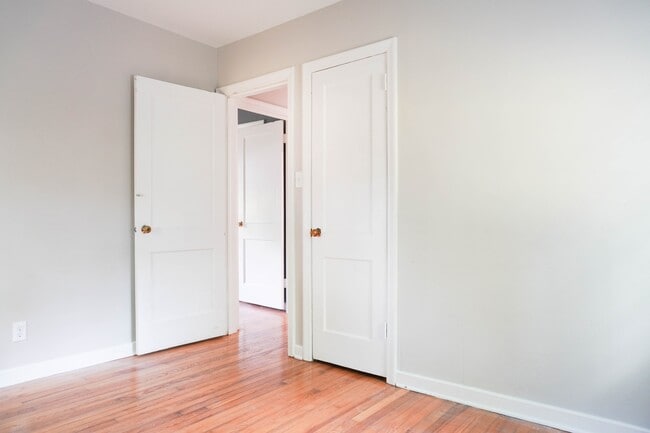 Building Photo - 1004 Baywood Ct