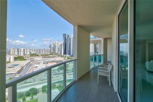 Building Photo - 150 Sunny Isles Blvd