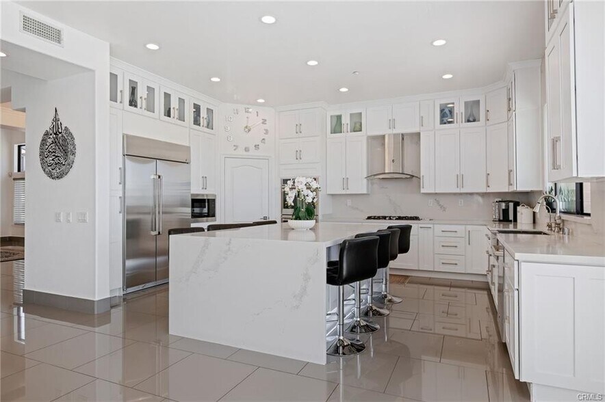 Building Photo - 17764 Sidwell St