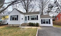 Building Photo - 27 Pershing Ave