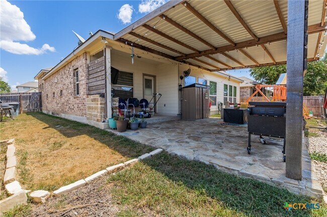 Building Photo - 1722 Village Springs
