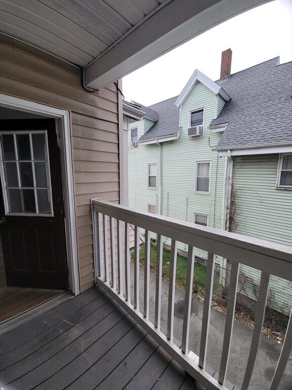 Building Photo - 26 Endicott St