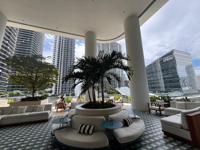 Building Photo - 801 S Miami Ave