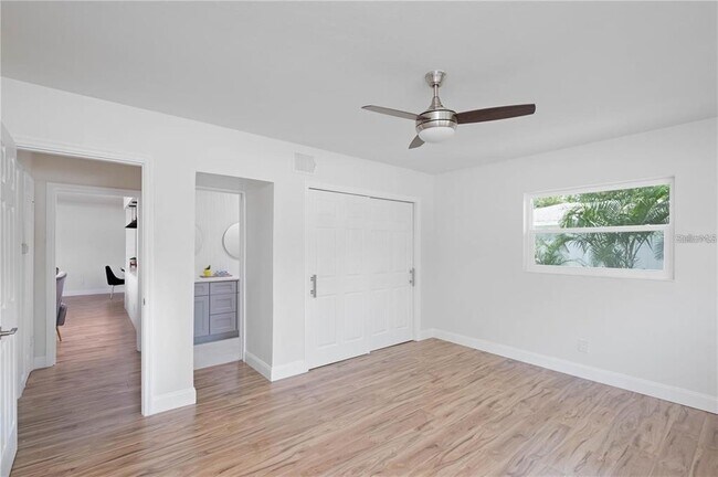 Building Photo - 1801 Bellemeade Dr
