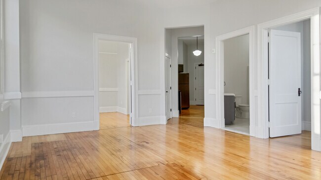 Building Photo - 341 Water St