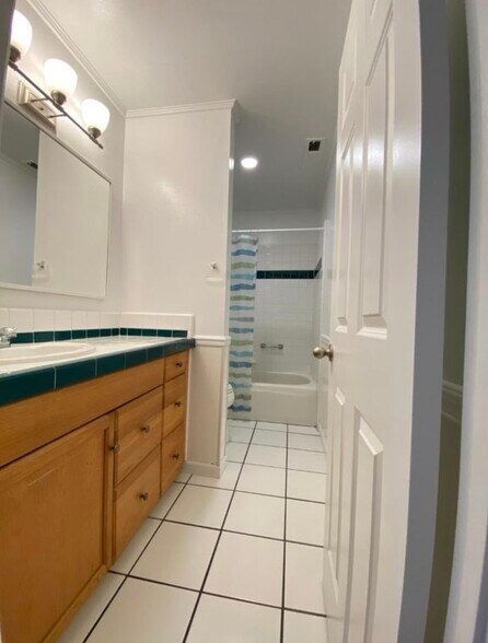 Building Photo - 2308 Filmore Ln