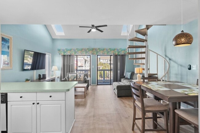 Building Photo - *** Golf Colony Surfside (Clean and Updated Fully Furnished, Medium Term Rental)***