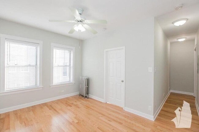 Primary Photo - 2 bedroom in Chicago IL 60640