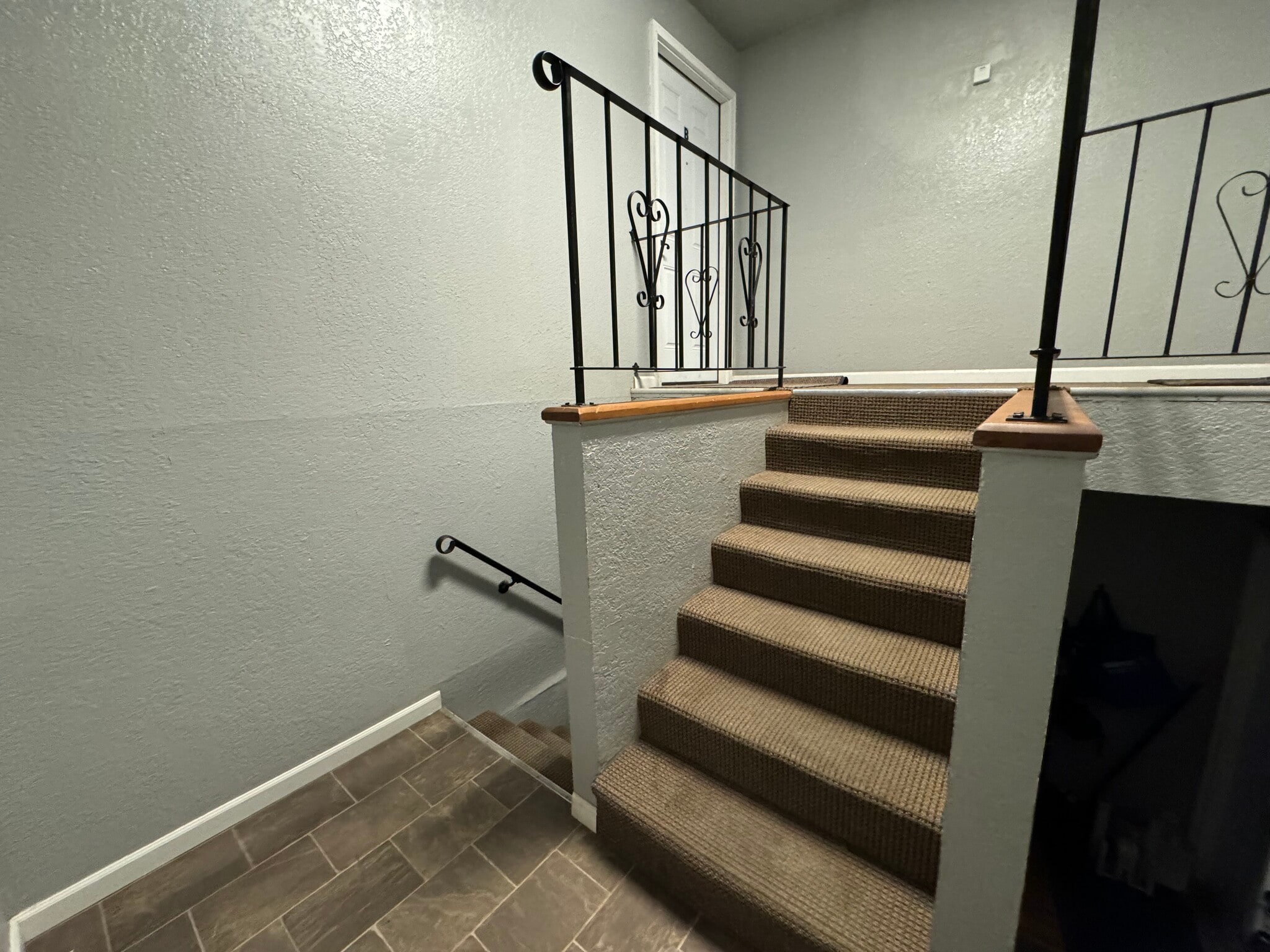 Building Photo - 16943 Hanson Dr