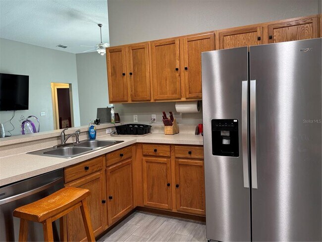 Building Photo - 1126 Sandy Ridge Dr