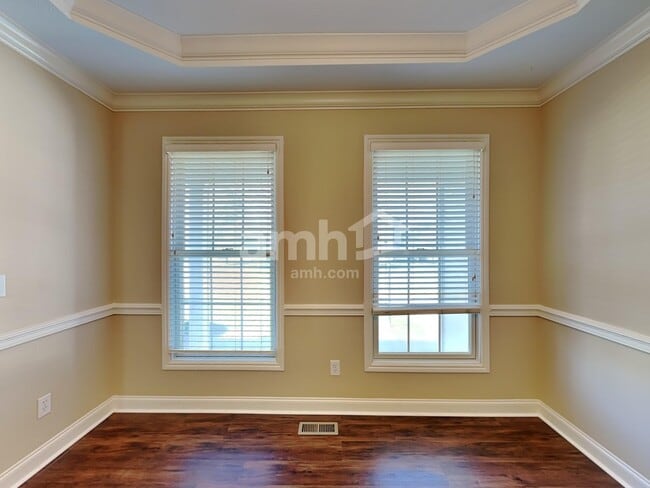 Building Photo - 942 Mill Run Dr