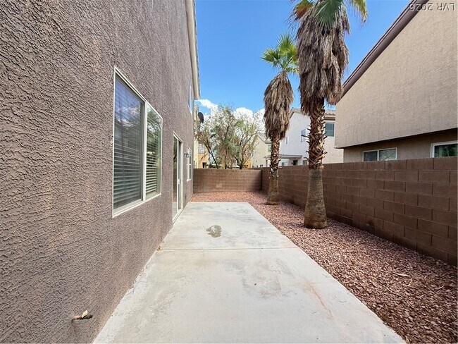 Building Photo - 9731 Valmeyer Ave