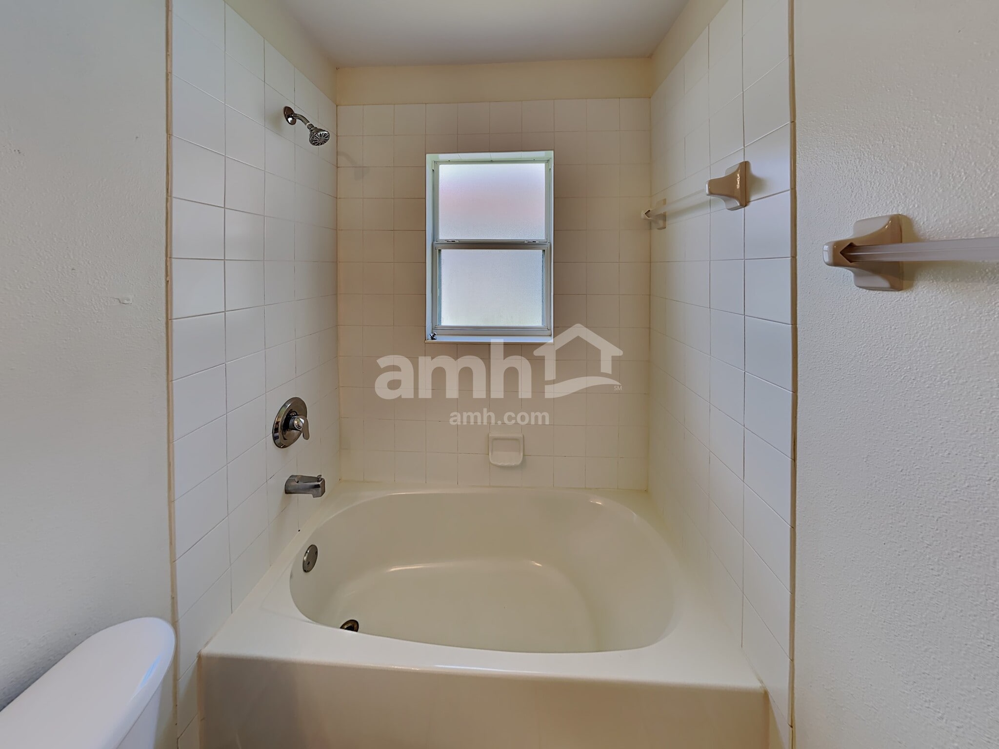 Building Photo - 10126 41st Ct E