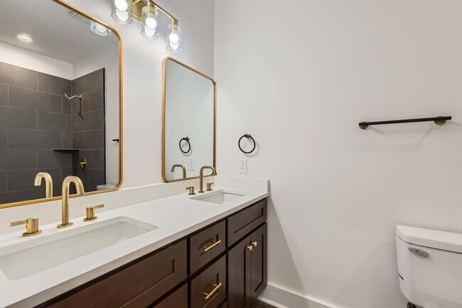 Building Photo - 6820 Blue Dawn Trail