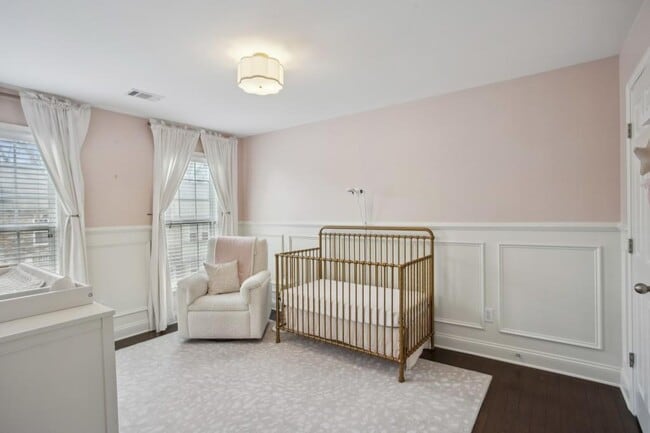 Building Photo - 346 Ardmore Ct NW