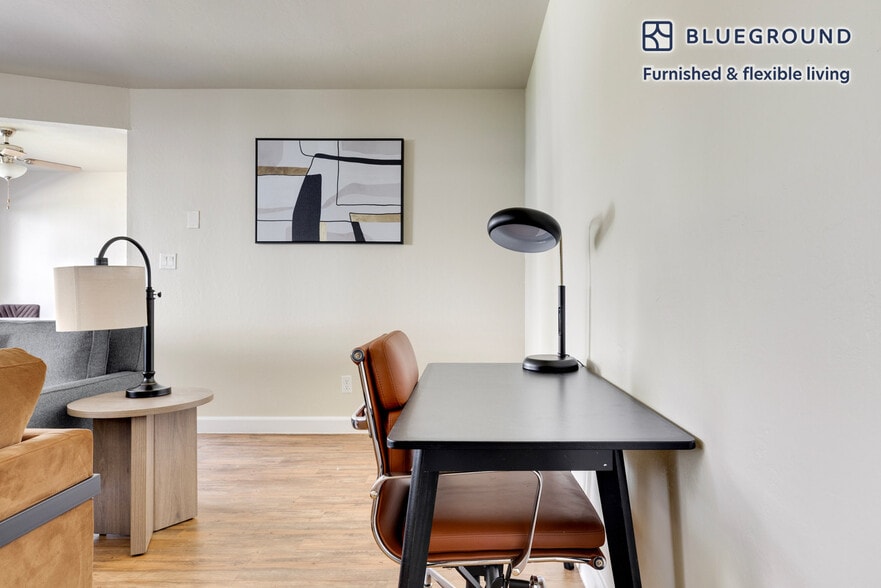 Building Photo - 234 Escuela Ave