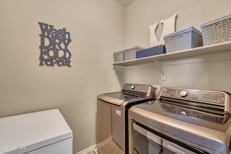 Building Photo - 4164 E Toledo St